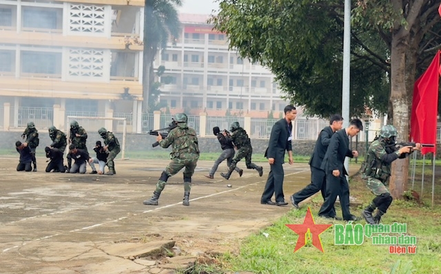 View - 	Binh chủng Đặc công tổ chức thành công thực binh diễn tập CKB-24.